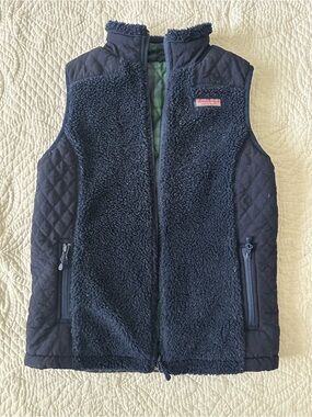 Vineyard Vines Women’s Navy and Plaid Sherpa Quilted Vest